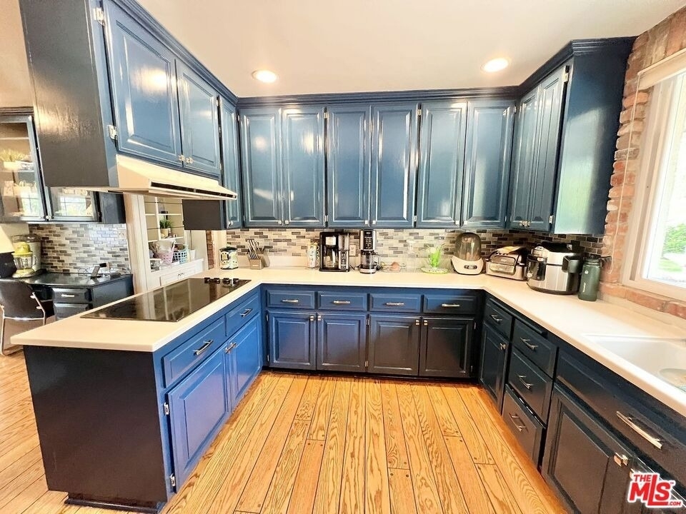 22839 Oxnard Street - Photo 19
