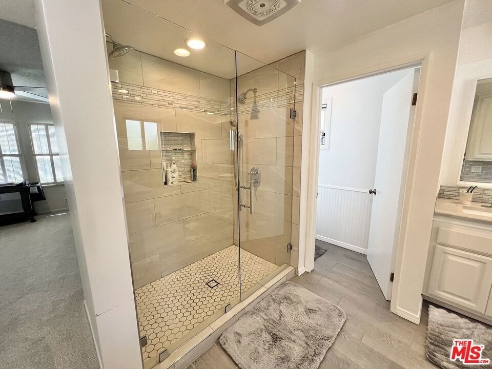 22839 Oxnard Street - Photo 36