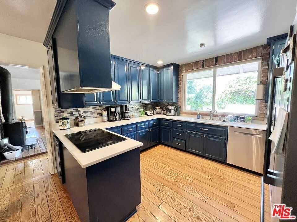 22839 Oxnard Street - Photo 20