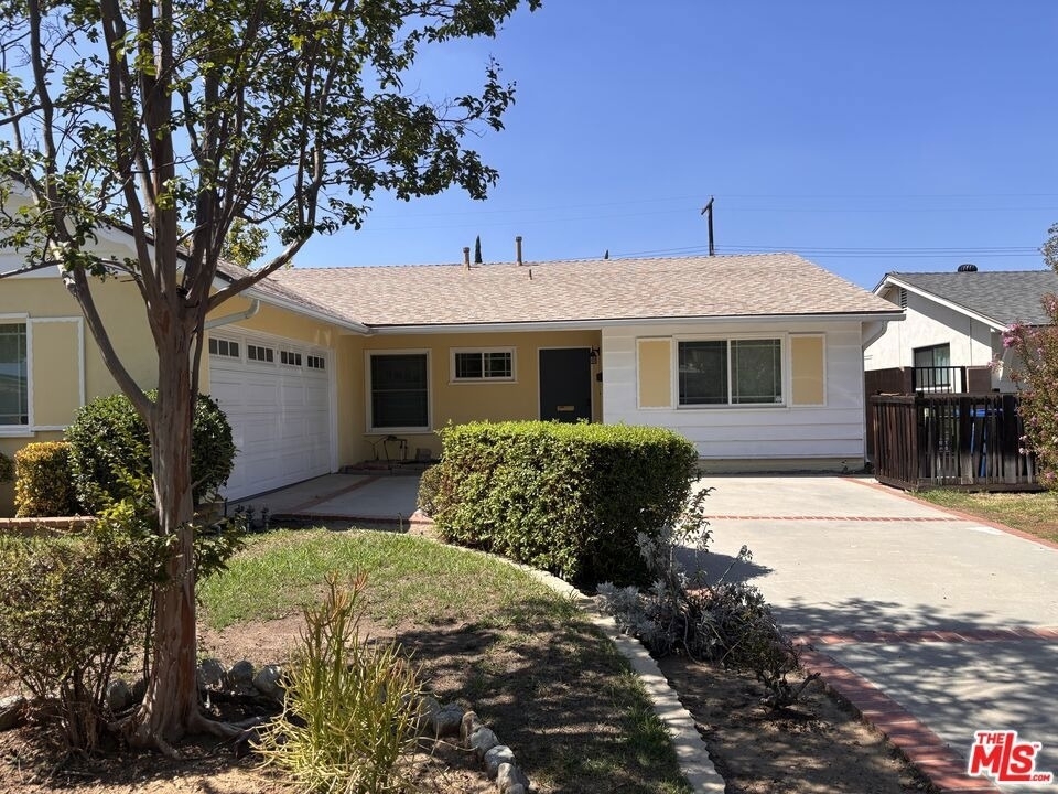6667 Lederer Avenue - Photo 0