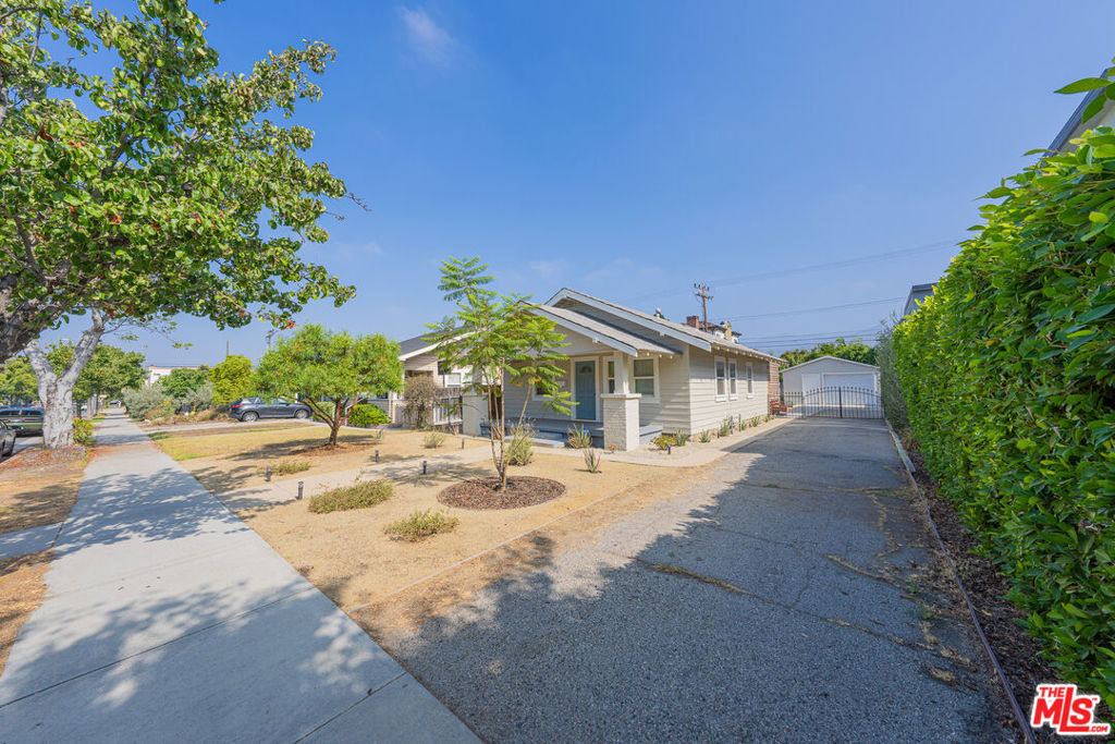 361 W Wilson Avenue - Photo 1