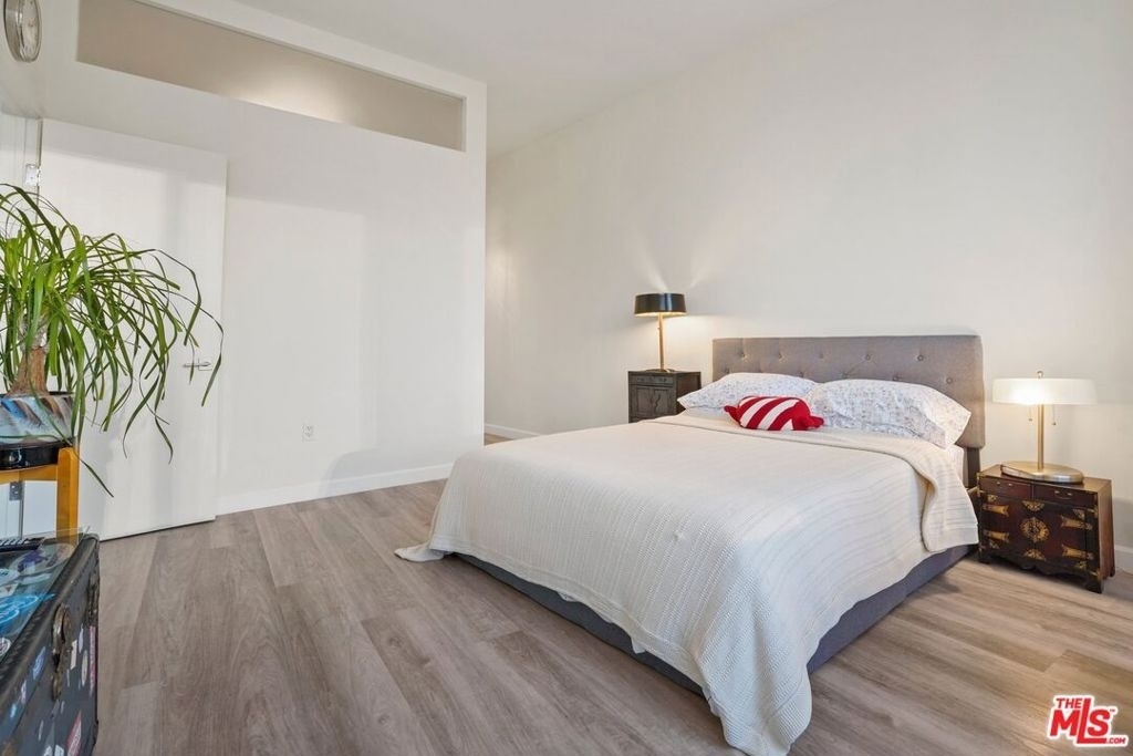 1100 Wilshire Boulevard - Photo 9