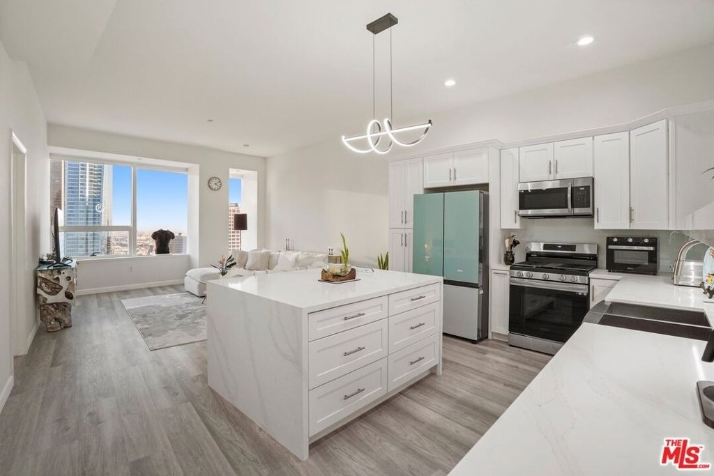 1100 Wilshire Boulevard - Photo 6