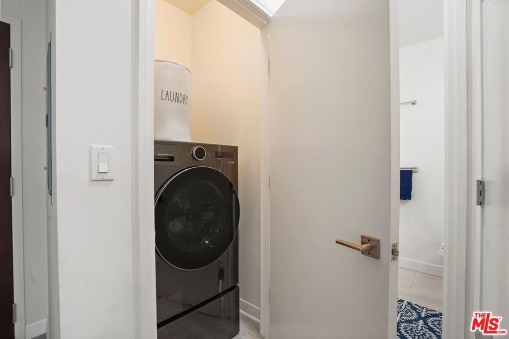 1100 Wilshire Boulevard - Photo 12
