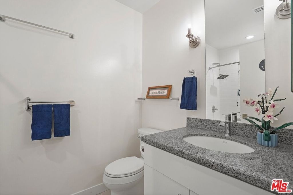 1100 Wilshire Boulevard - Photo 13
