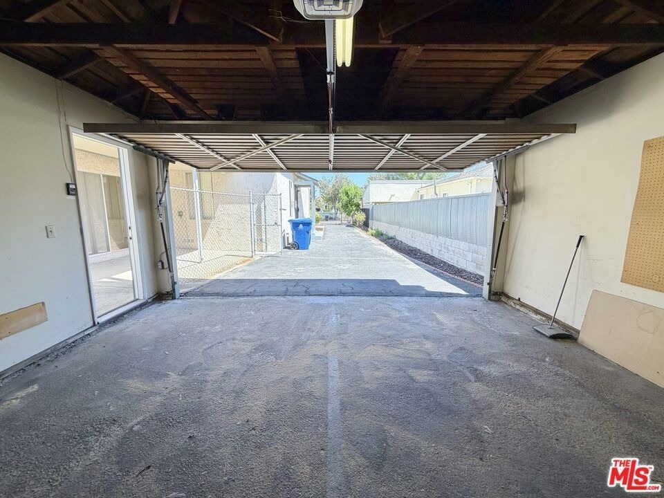 5431 Cartwright Avenue - Photo 23