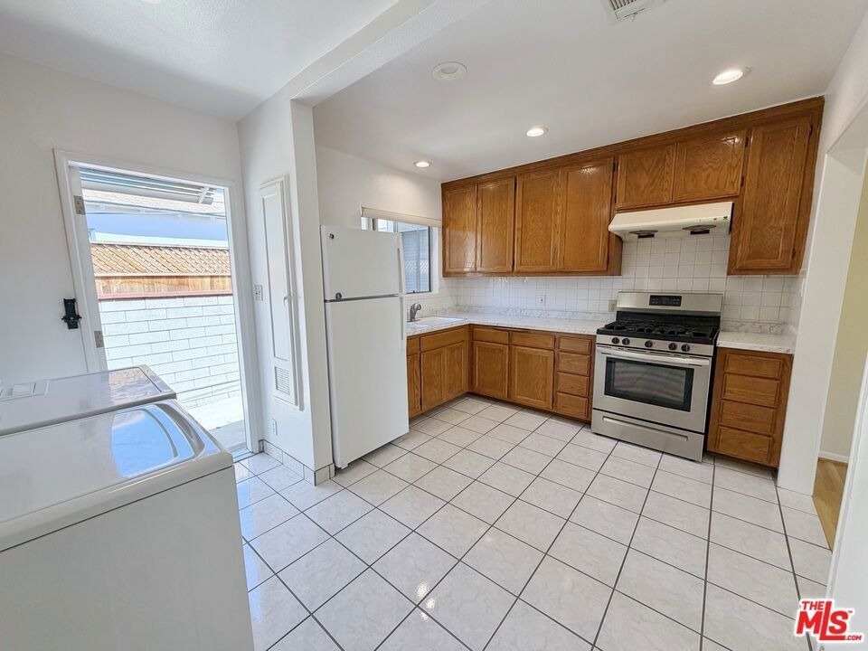 5431 Cartwright Avenue - Photo 9