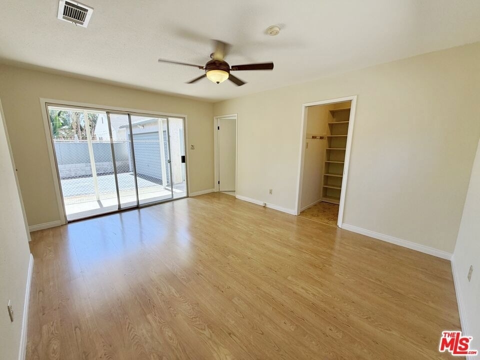 5431 Cartwright Avenue - Photo 14