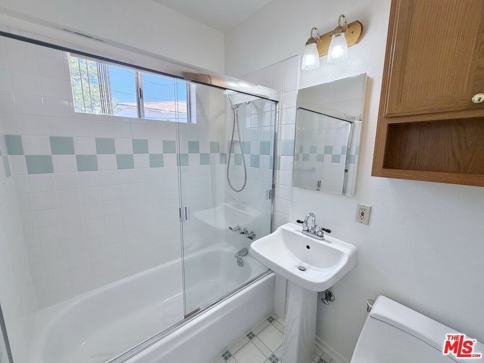 5431 Cartwright Avenue - Photo 20