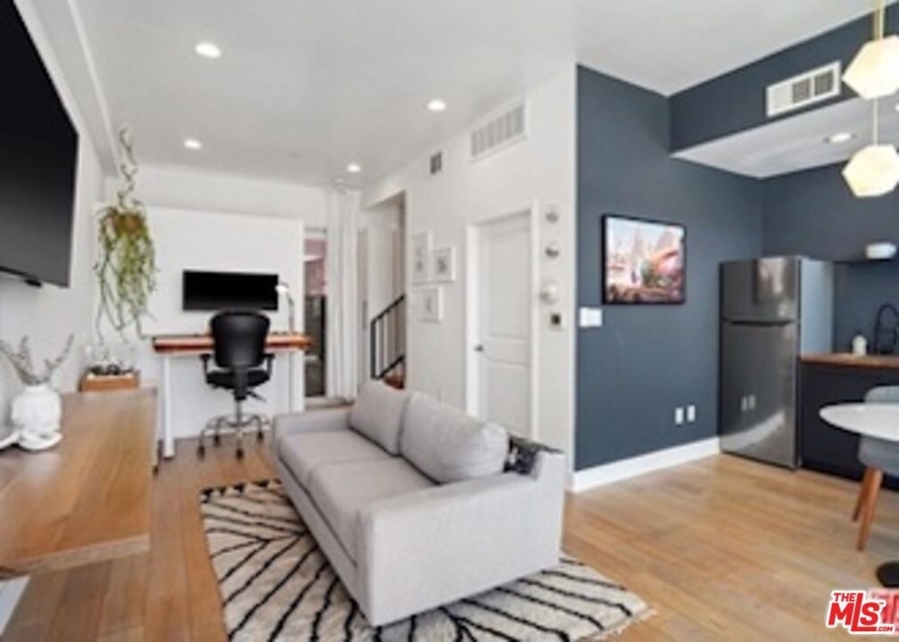 13346 W Washington Boulevard - Photo 2