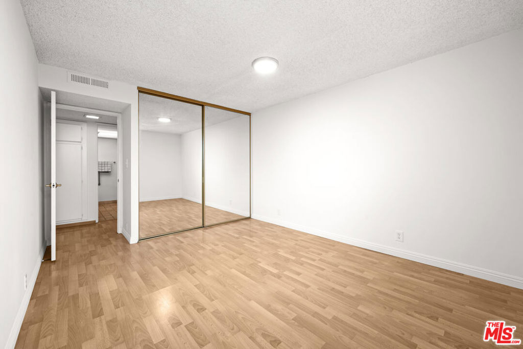 10535 Wilshire Boulevard - Photo 27
