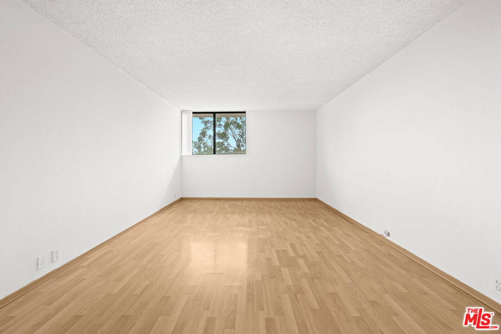 10535 Wilshire Boulevard - Photo 19