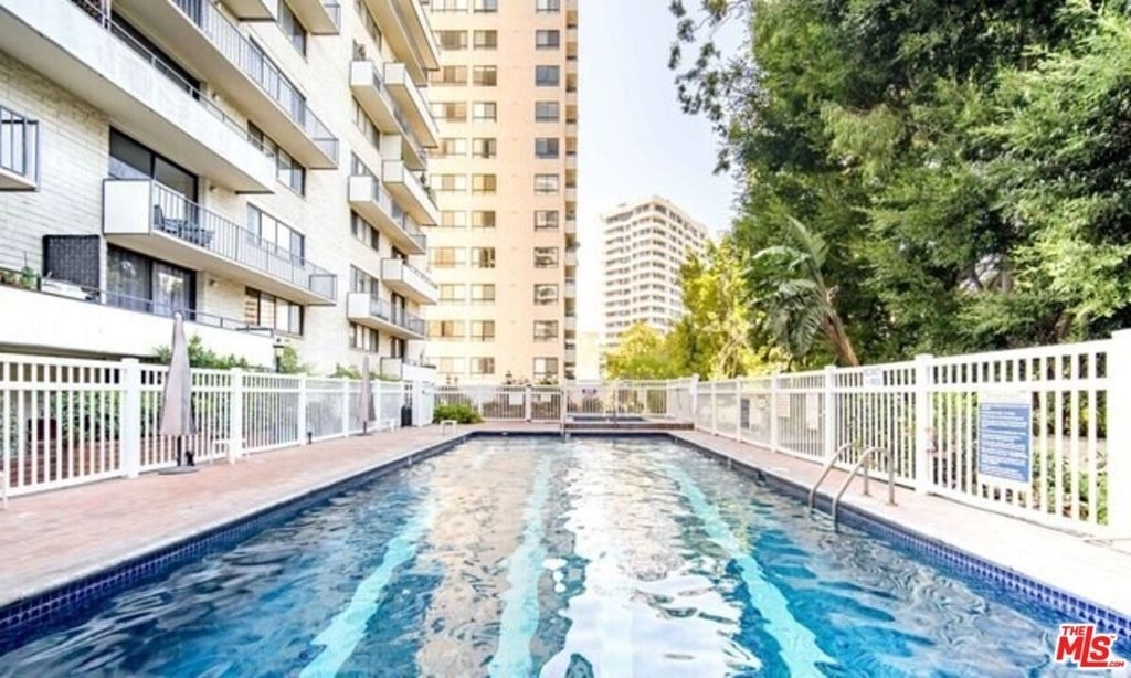 10535 Wilshire Boulevard - Photo 34