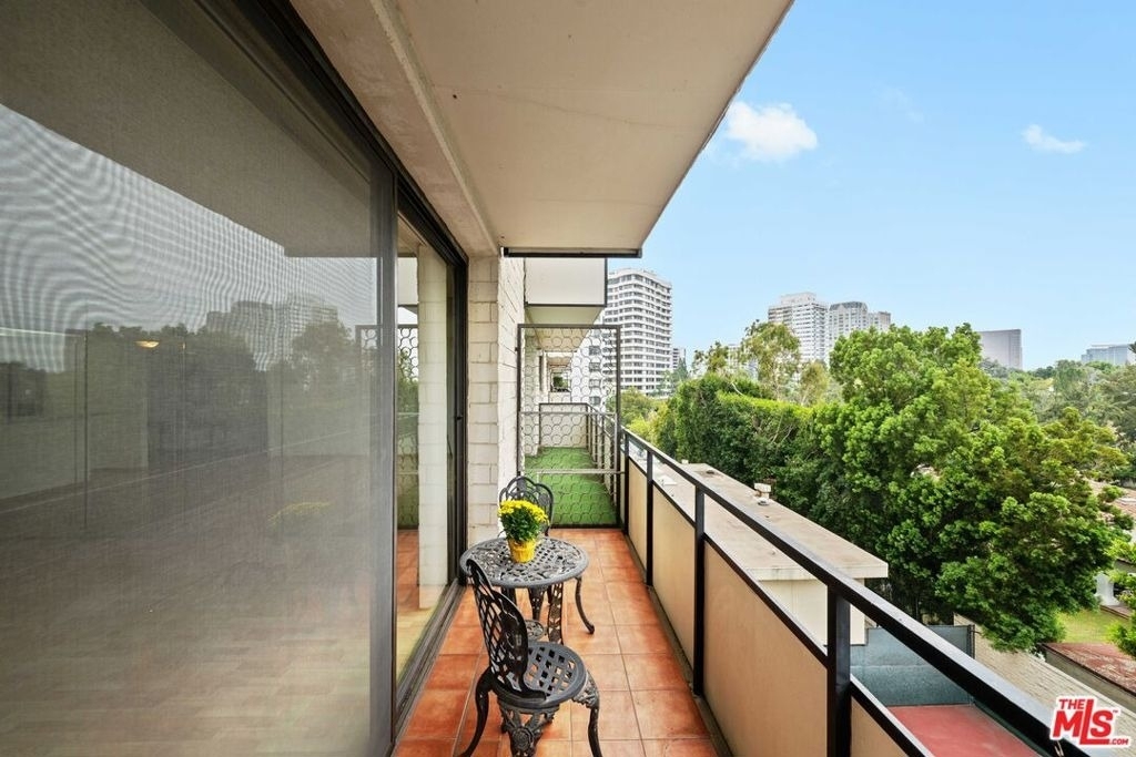 10535 Wilshire Boulevard - Photo 30