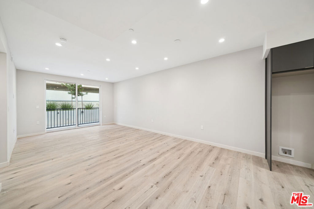 1051 S Corning Street - Photo 3