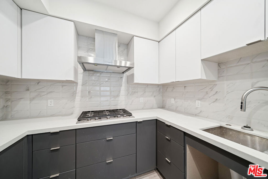 1051 S Corning Street - Photo 6