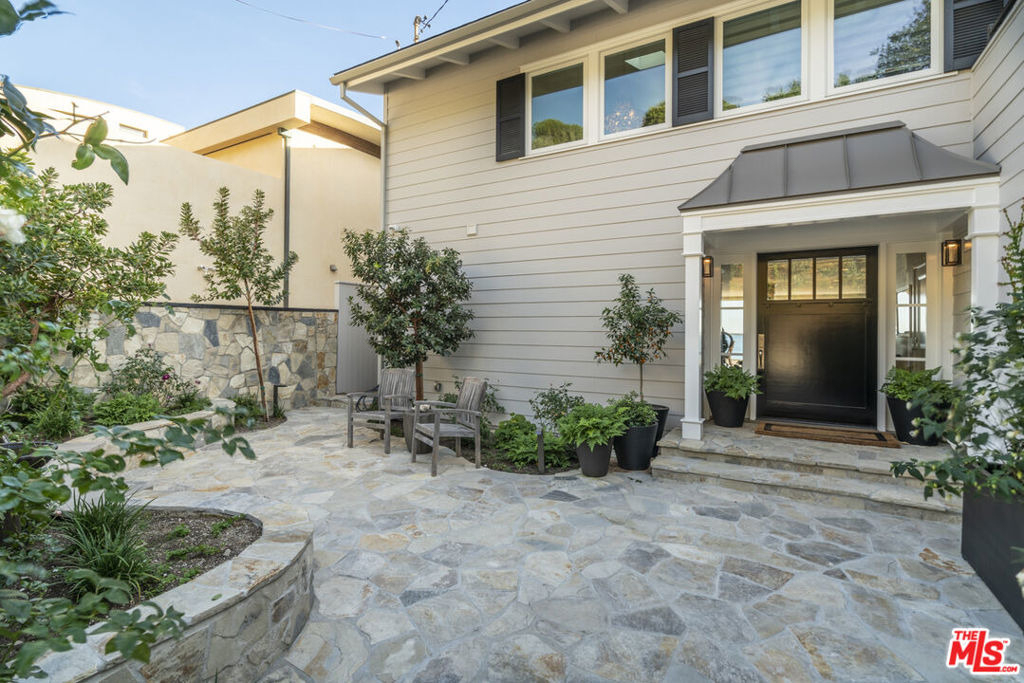 27002 Malibu Cove Colony Drive - Photo 2