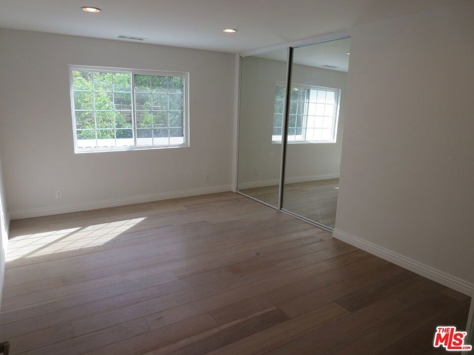 18232 Rosita Street - Photo 15