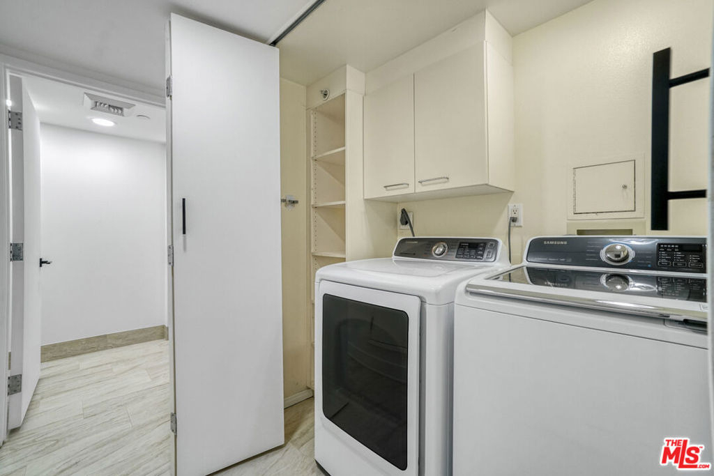 13600 Marina Pointe Drive - Photo 18