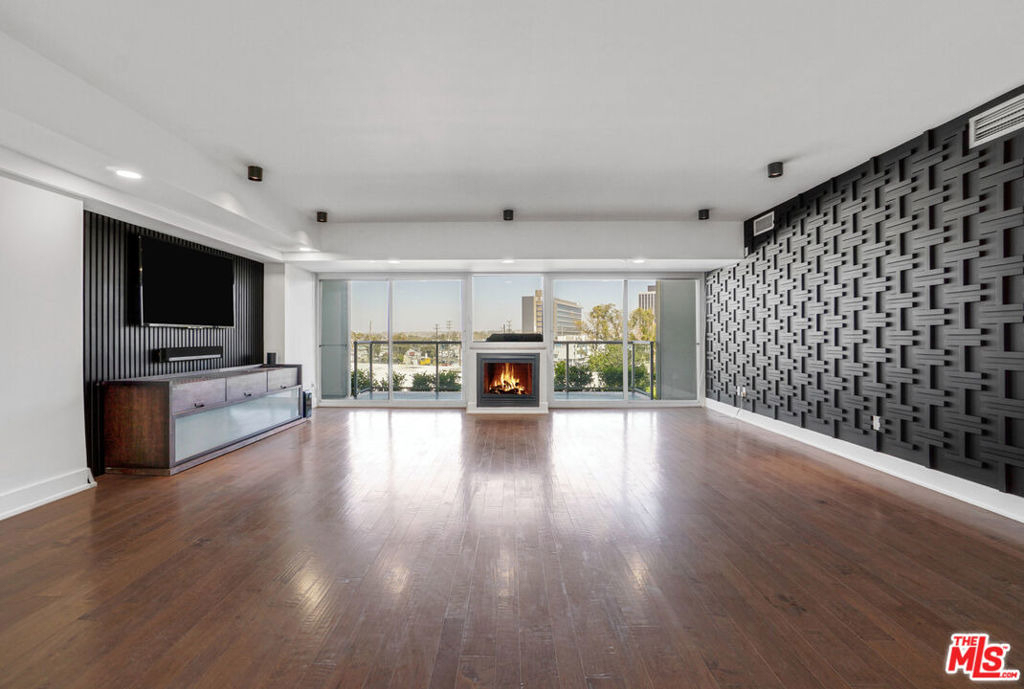 13600 Marina Pointe Drive - Photo 6