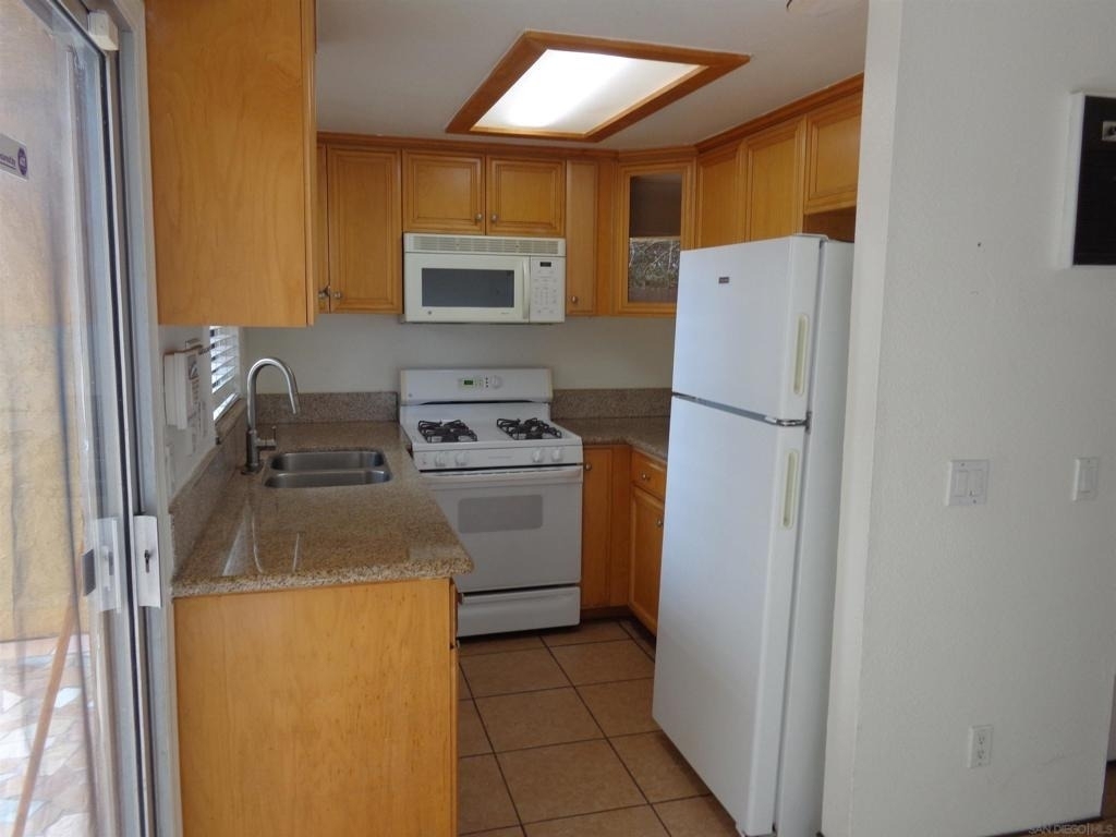 2348 Smythe Ave. - Photo 1