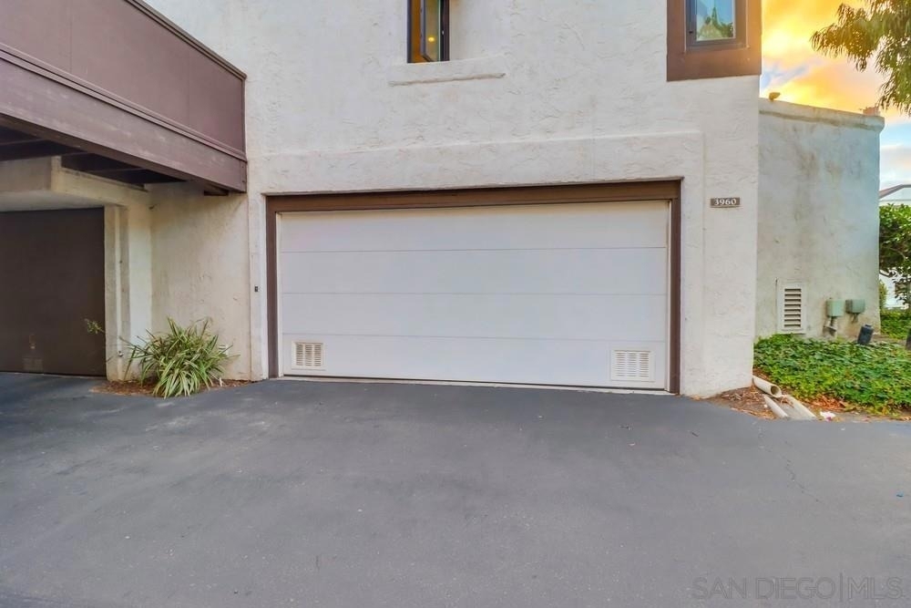 3960 Voltaire St - Photo 14