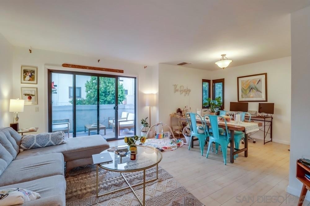 3960 Voltaire St - Photo 2