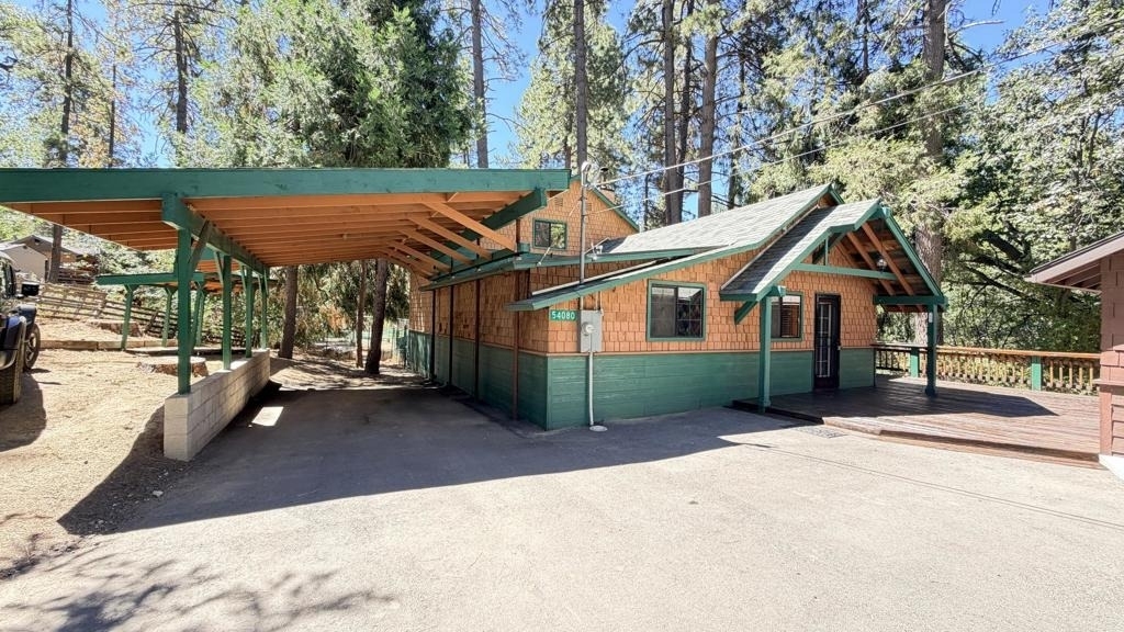 54080 Pine Crest Avenue - Photo 0