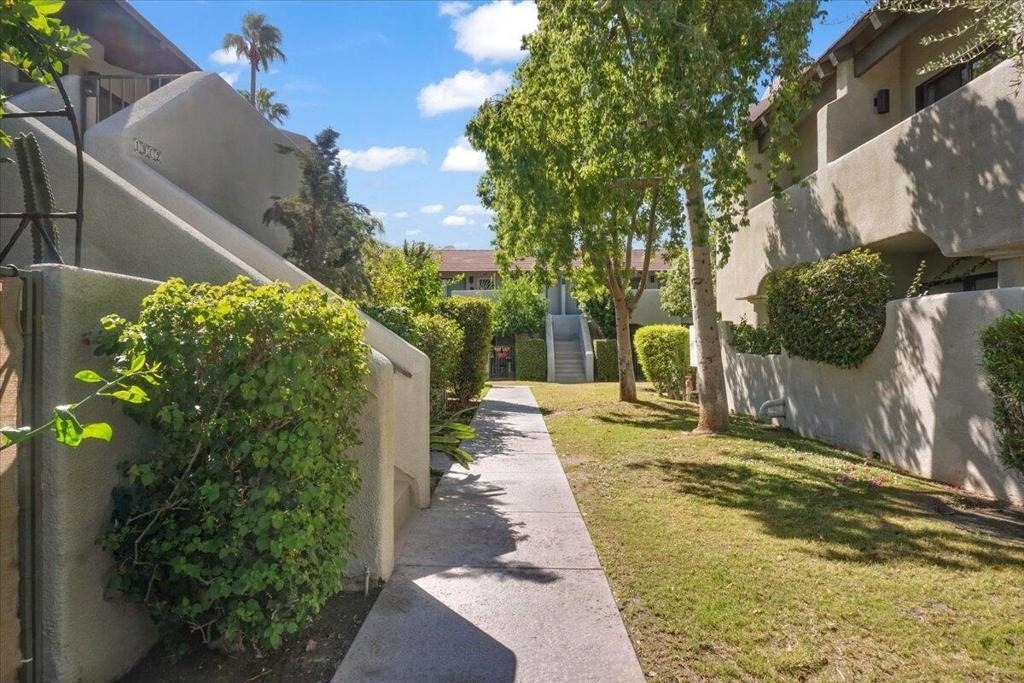 1150 E Amado - Photo 3
