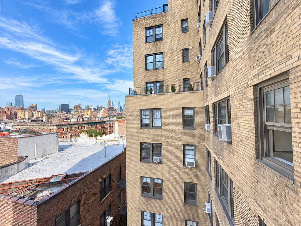 95 Christopher Street - Photo 1