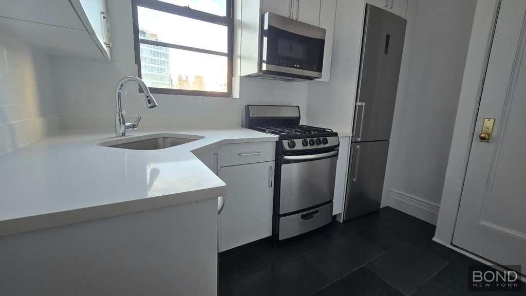 West 72nd Street - Photo 3
