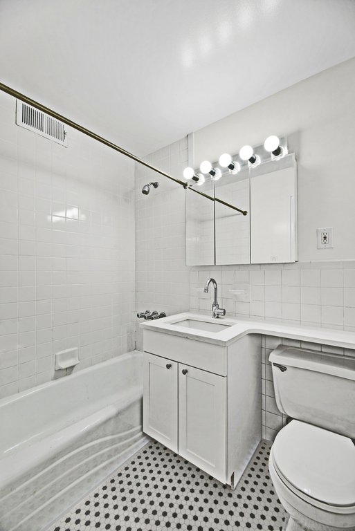 Madison Avenue - Photo 6
