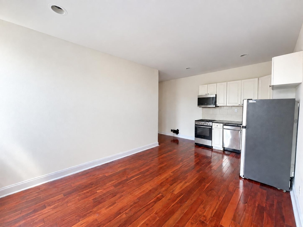20 Magaw Place - Photo 2