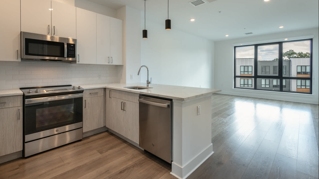655 Washington Street - Photo 0