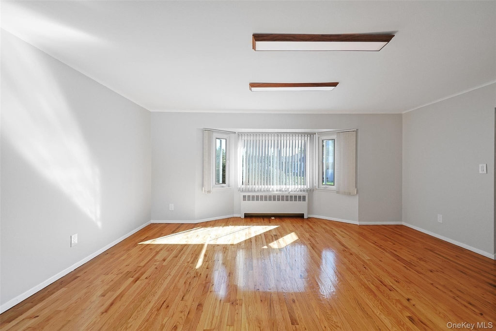 25 Hollywood Drive - Photo 5