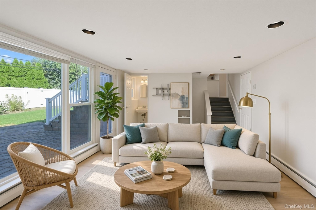 25 Hollywood Drive - Photo 18