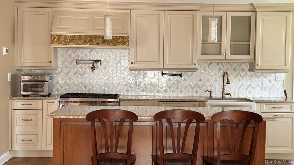 207 Maytime Drive - Photo 1