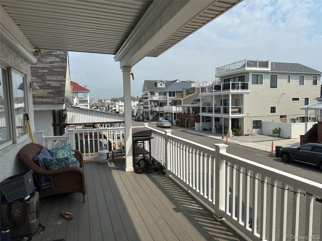 31 Illinois Avenue - Photo 0