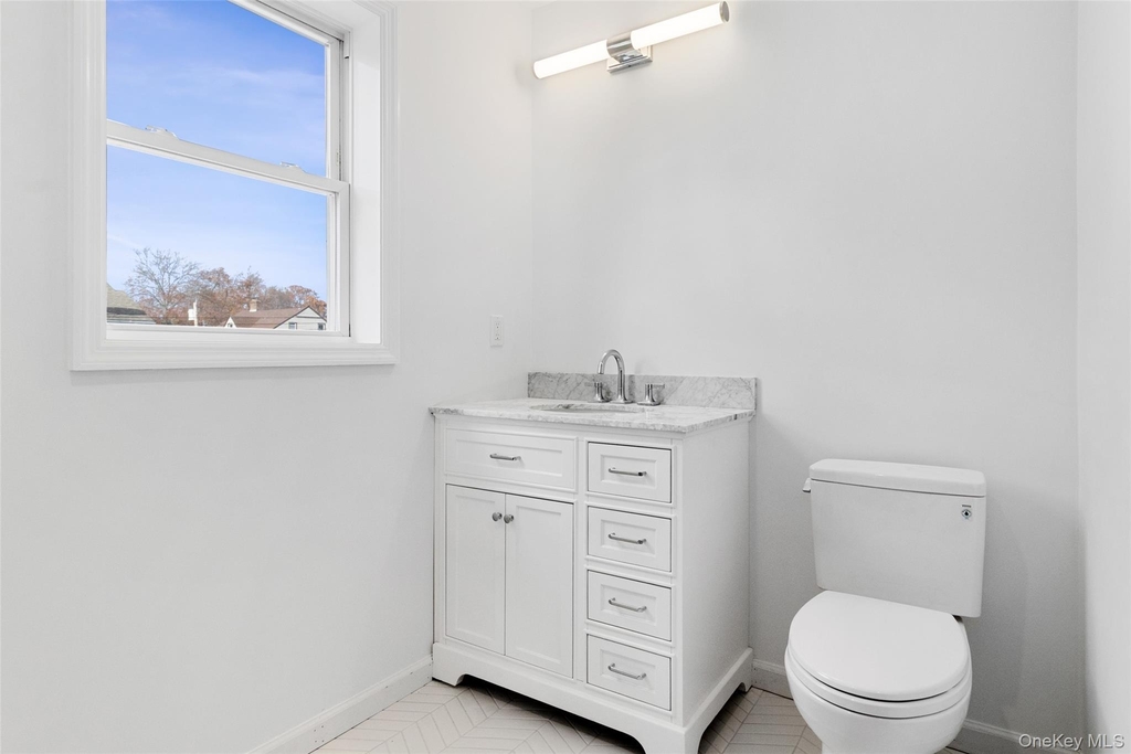 91-93 Henry Avenue - Photo 6