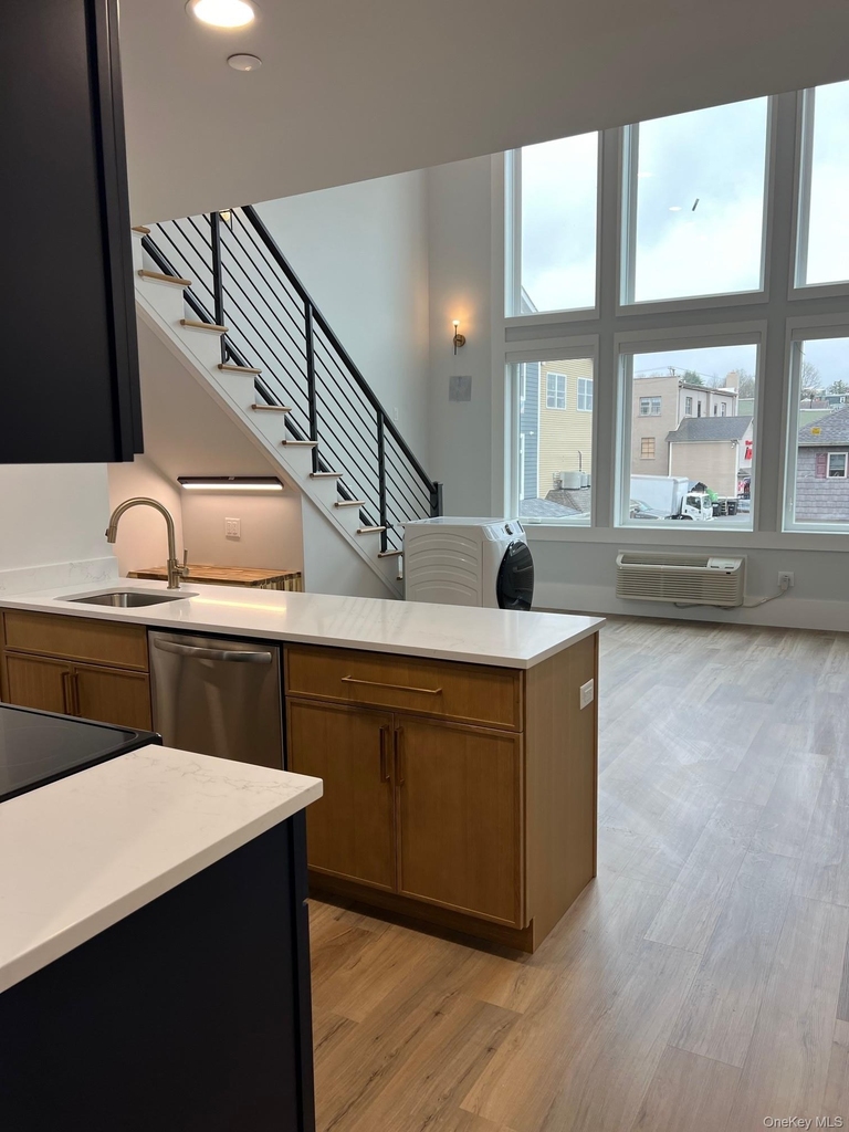 42 N Main Street - Photo 4