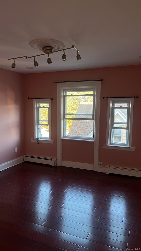 12507 14th Avenue - Photo 1