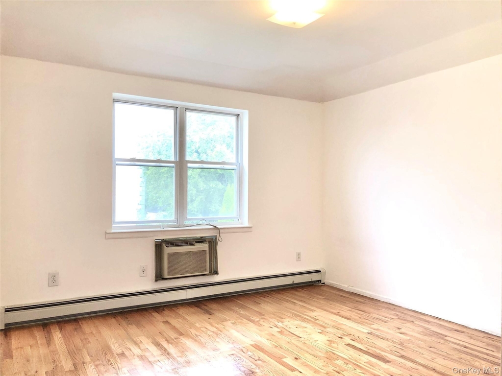 82-03 54th Avenue - Photo 6