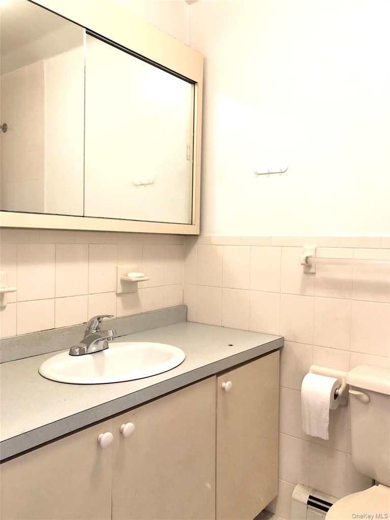 82-03 54th Avenue - Photo 10