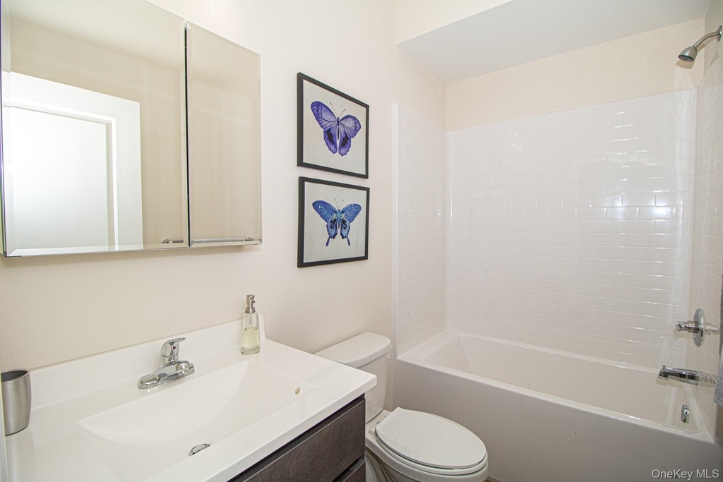 312 Ashley Court Avenue - Photo 22