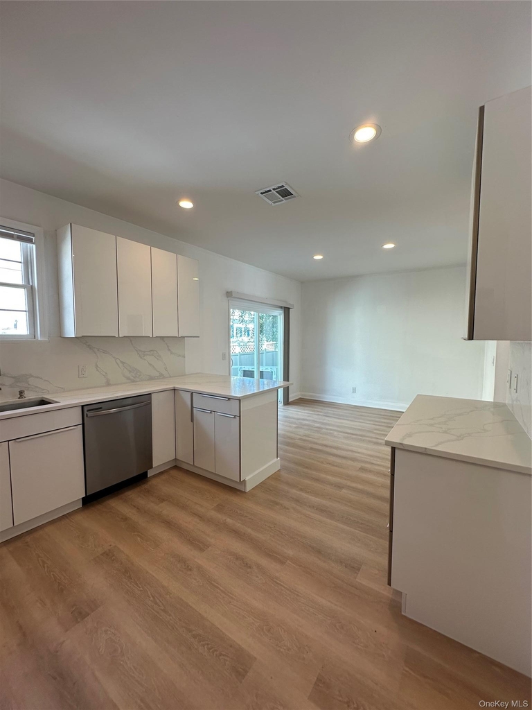 7807 Shore Road - Photo 7