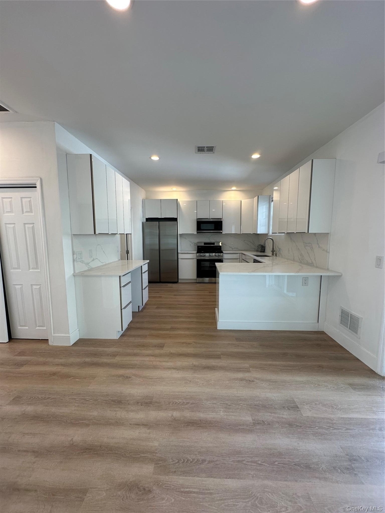 7807 Shore Road - Photo 6