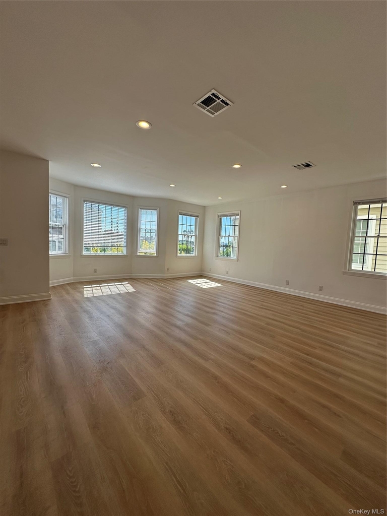 7807 Shore Road - Photo 4
