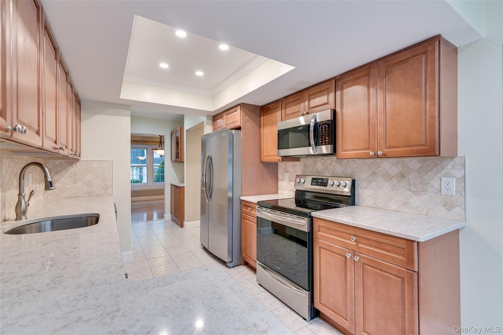102 Glen Way - Photo 6