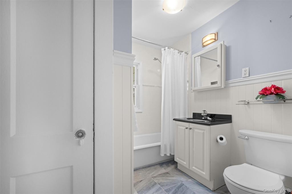 171 Taft Crescent - Photo 10