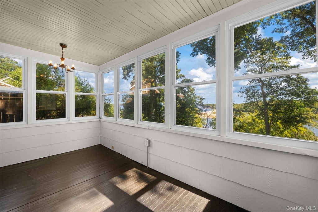 171 Taft Crescent - Photo 29